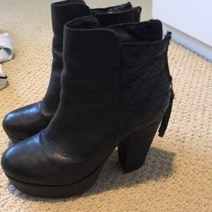 Steve Madden ankle boots